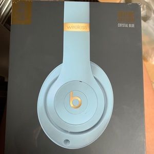 BRAND NEW Beats Studio3 Headphones
